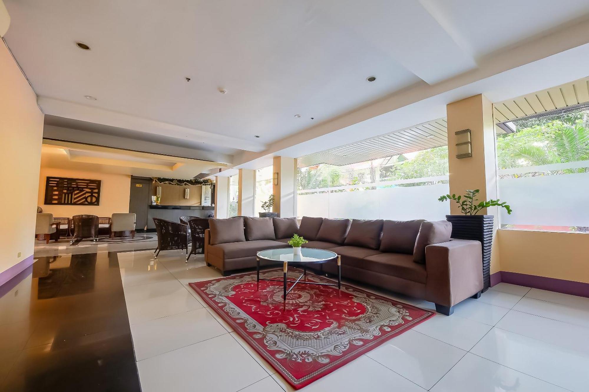 فندق Cote D' Azure Las Piñas المظهر الخارجي الصورة