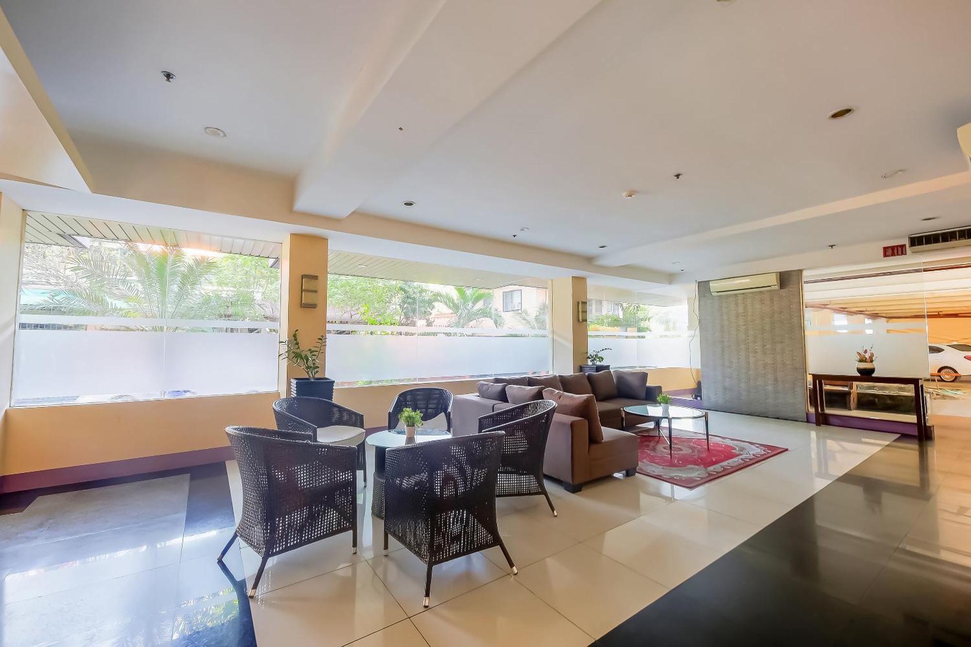 فندق Cote D' Azure Las Piñas المظهر الخارجي الصورة